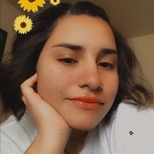 Meet your Posher, April